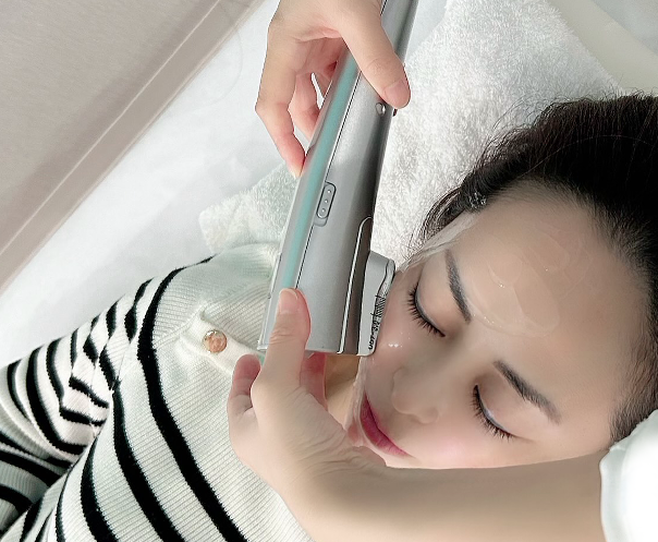 hifu�@�n�C�t�E���m���Ó��s